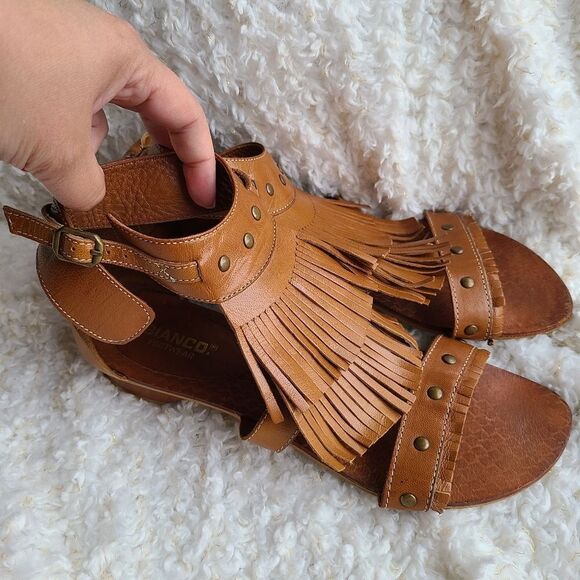 Bianco Footwear Leather Fringed Sandals size 40 - Picture 1 of 4
